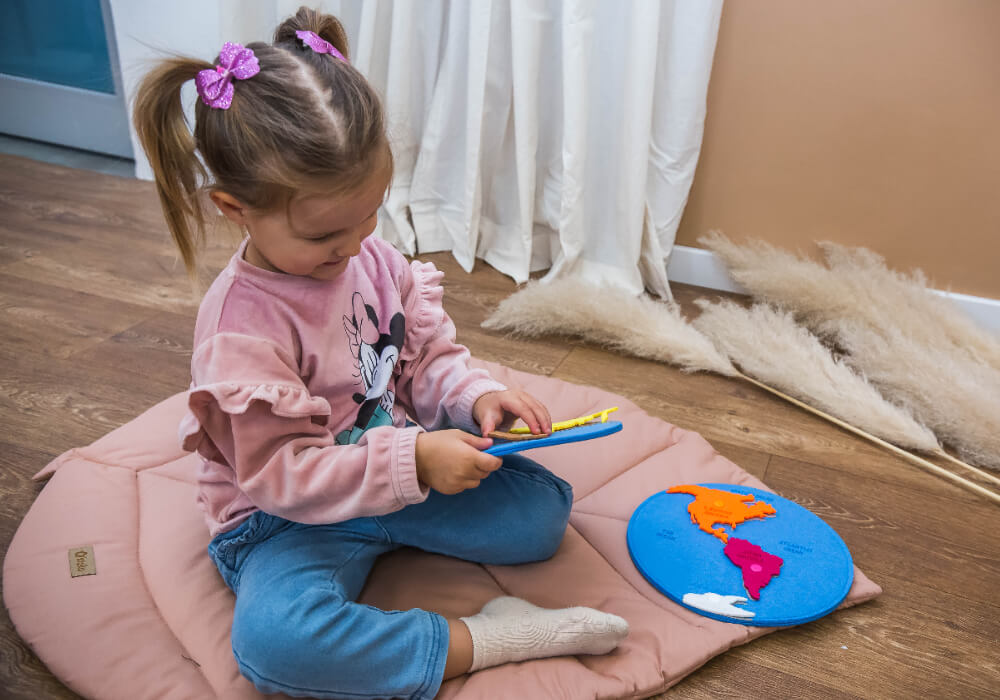 Ručno rađena karta svijeta Ručno rađena Montessori karta od filca